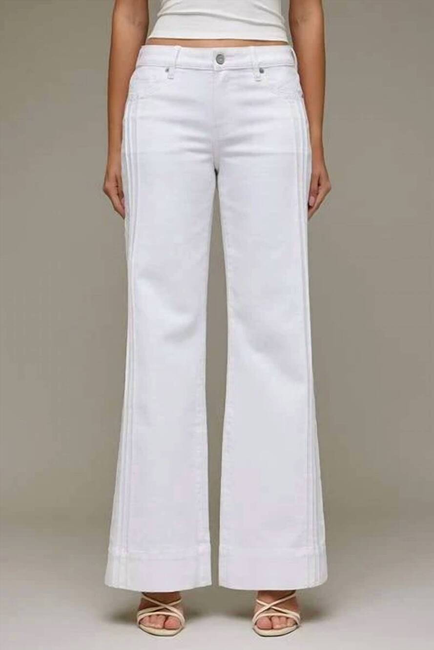 NEW HIDDEN happi pintuck comfort flare denim jeans in white